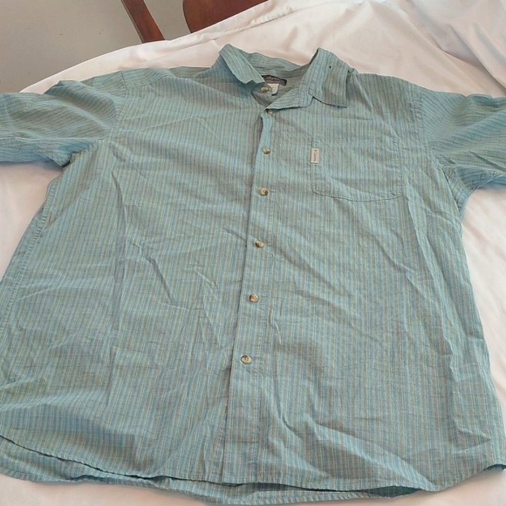 Columbia Men's XXL Sports WearButton Down Shirt  . Good Condition .